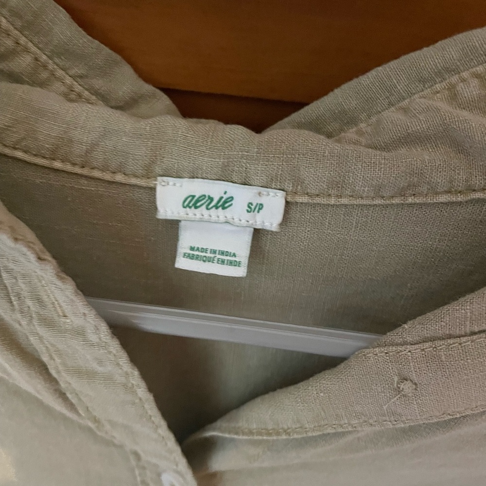Linen button up - Picture 2 of 3